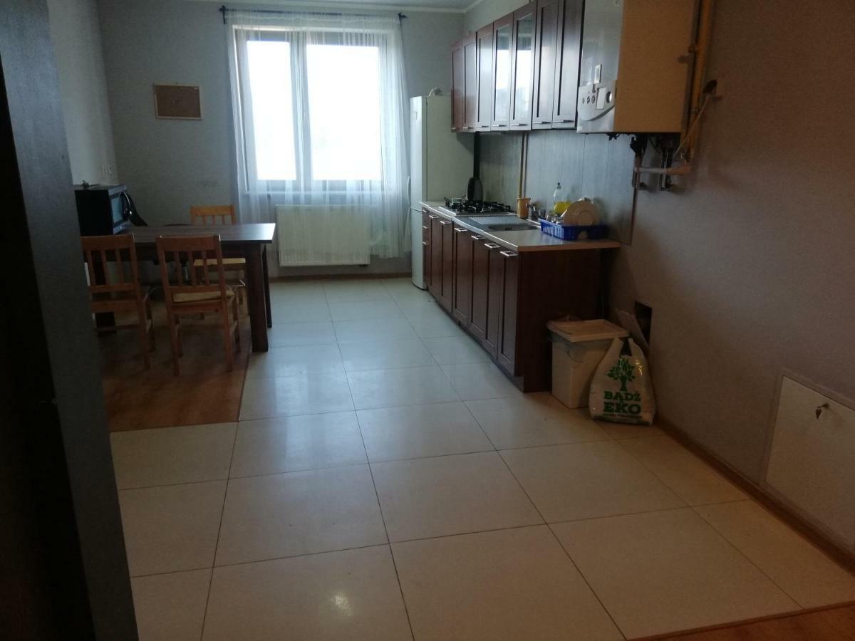 Pokoje Przy Rondzie Apartman Częstochowa Kültér fotó