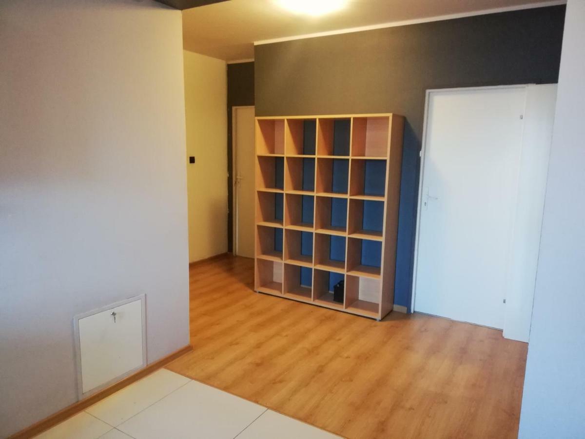 Pokoje Przy Rondzie Apartman Częstochowa Kültér fotó