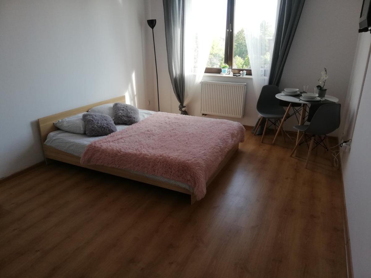 Pokoje Przy Rondzie Apartman Częstochowa Kültér fotó